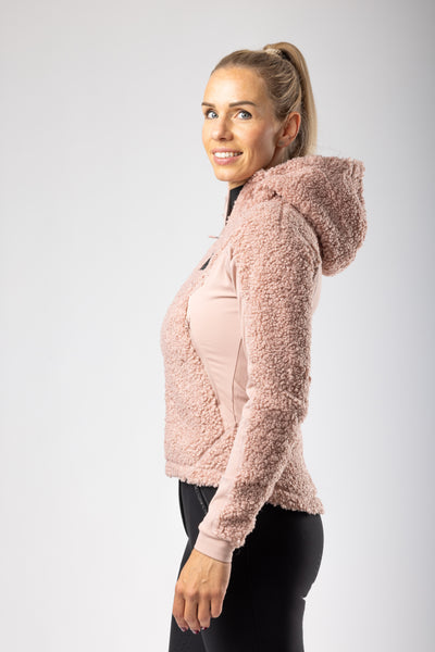 Teddy Jacke Celia